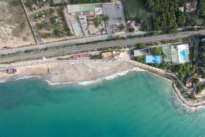 La platja Llarga de Roda de Berà recupera la sorra en el seu tram nord 