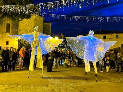 Unes 4.000 persones gaudeixen del Mercat de Nadal de Torredembarra